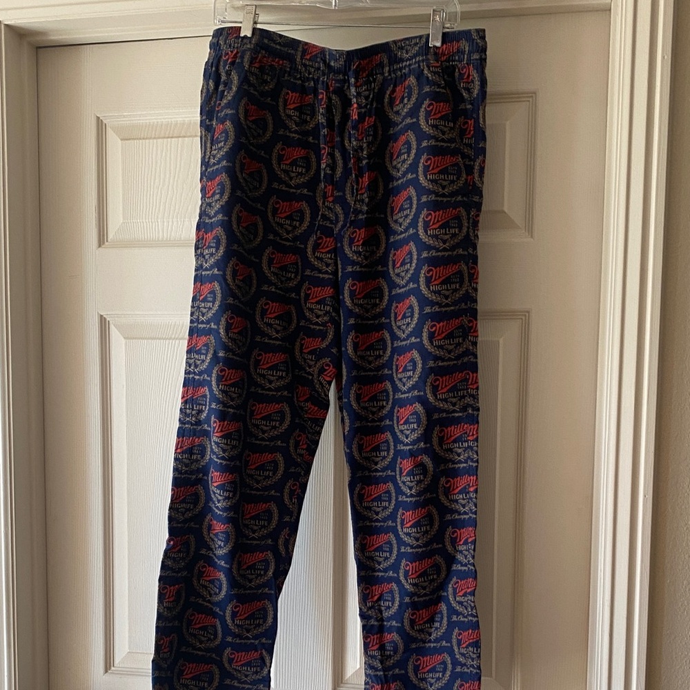 American Eagle Men's Miller High Life Lounge Pants Sz Medium.  Box12